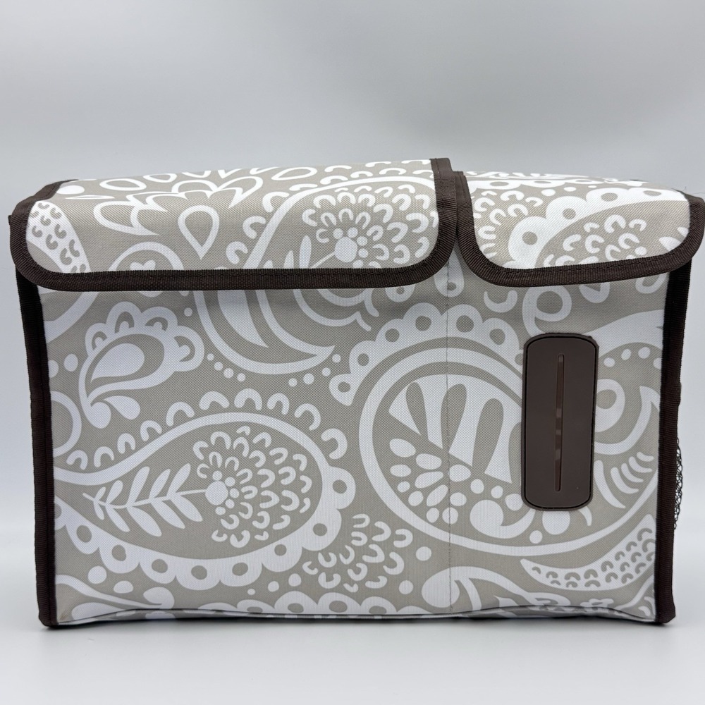 NEW Thirty One Pack N Pull Caddy Taupe Playful Parade Car Tissue Toy Organizer